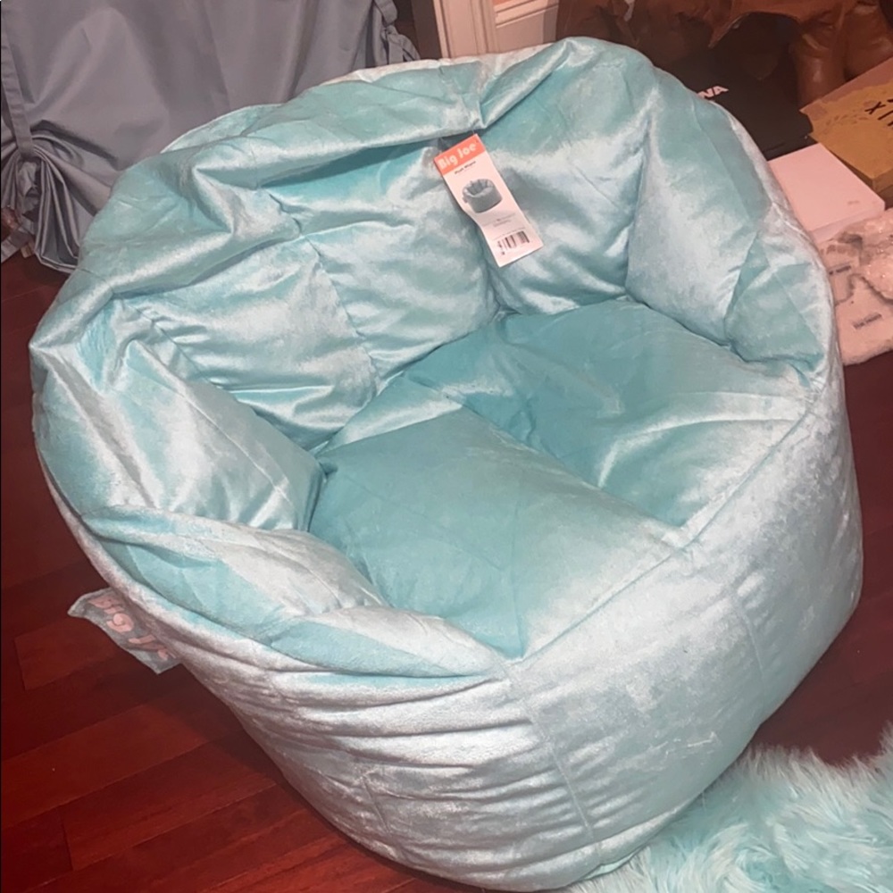 COPY - Turquoise blue kids soft chair